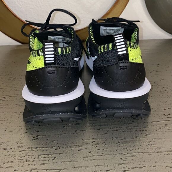 ❤️BRAND NEW WOMEN'S NIKE AIR MAX FLYKNIT RACER - Picture 6 of 9